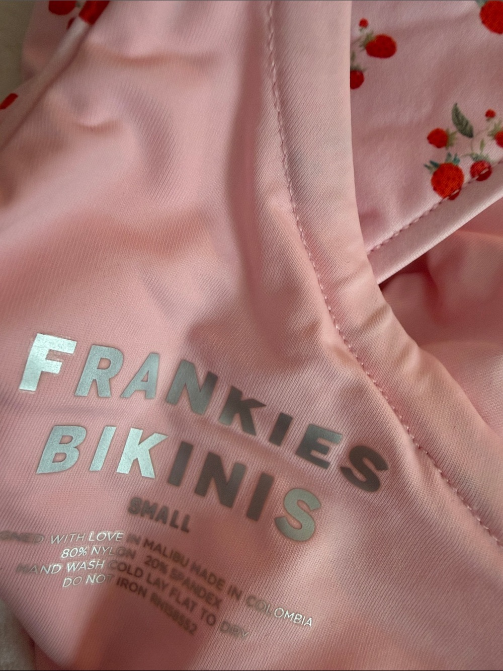 Frankie's Bikinis Berry Birdie top - Picture 4 of 4